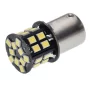 Hehkulamppu, jossa on pistorasia BA15S, korvaa yhden hehkulampun 6V:n lampun. 