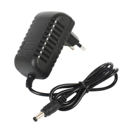 Netzteilbuchse 14V 2A mit 5,5x2,5mm Stecker