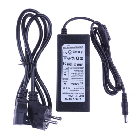 Toma de corriente 28V, 2A, conector 5,5x2,5mm