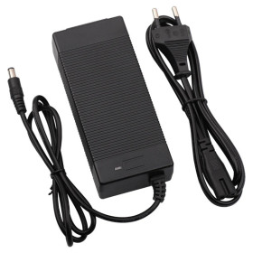 Strømforsyningsstik 28,8V, 2A, 5,5x2,1mm, oplader til
