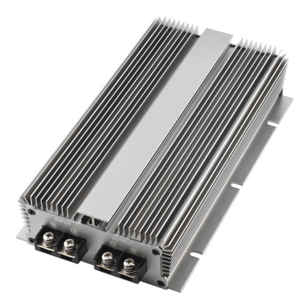 Feszültségátalakító 12V-ról 48V-ra, 30A, 1440W, IP67