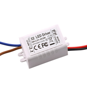 Napájací zdroj pre 1-2 LED diódy, 2-7V, 650mA, kompaktný