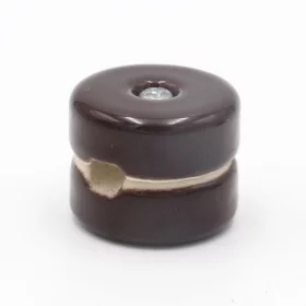 Ceramiczny okrągły uchwyt na drut, brązowy, AMPUL.eu
